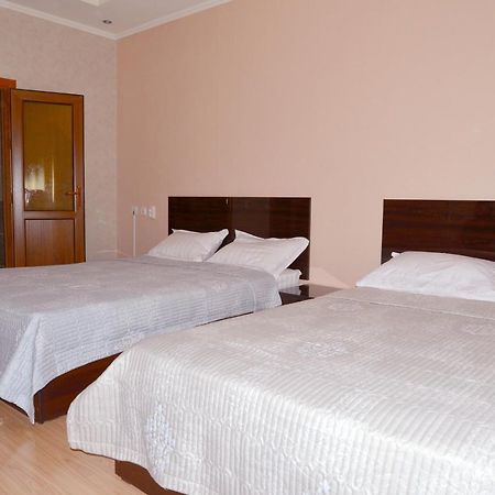 Astoria B&B Ош Екстериор снимка