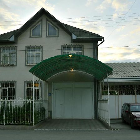 Astoria B&B Ош Екстериор снимка