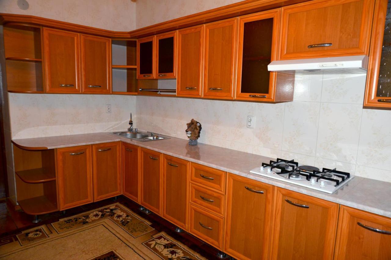 Astoria B&B Ош Екстериор снимка