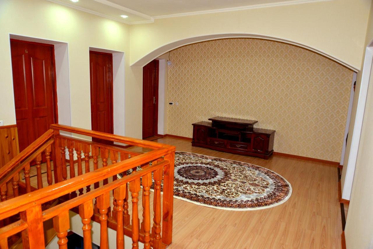 Astoria B&B Ош Екстериор снимка